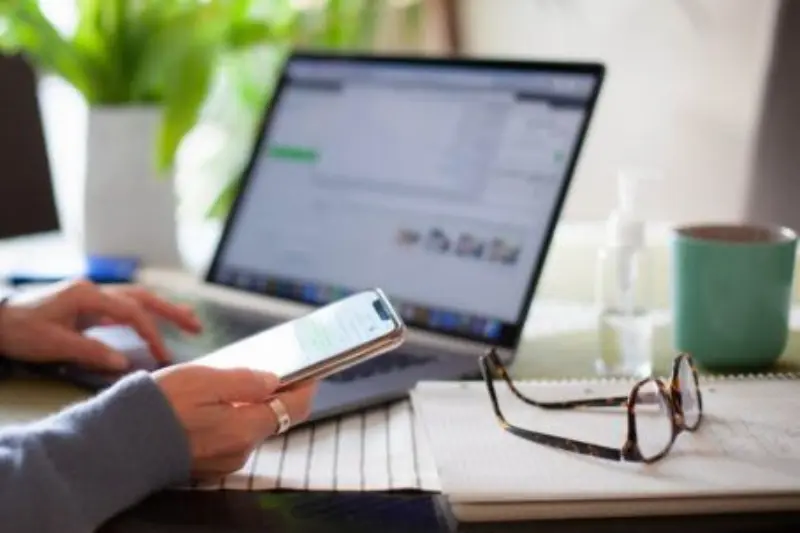 key features of techhence com